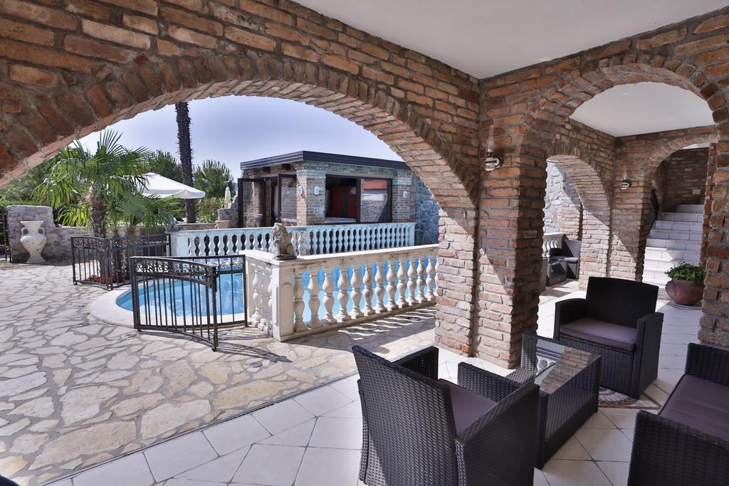 Casa Oasa -Accommodation , Pizzeria & Bar 마레지게 외부 사진