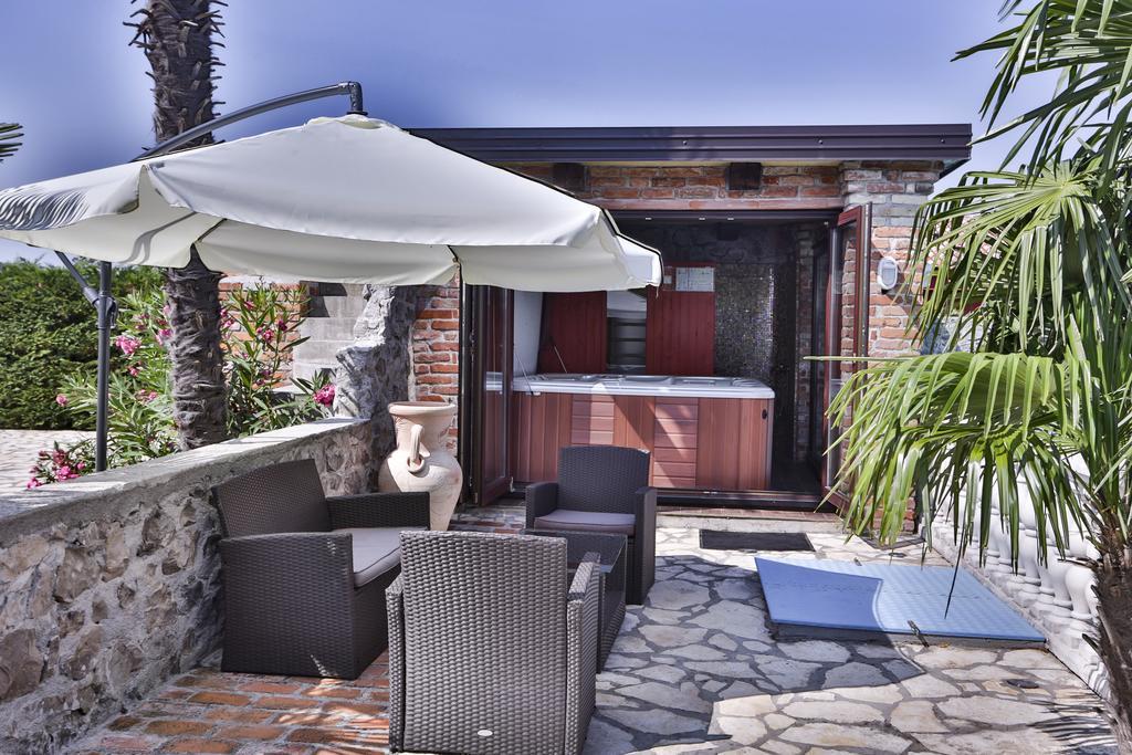 Casa Oasa -Accommodation , Pizzeria & Bar 마레지게 외부 사진